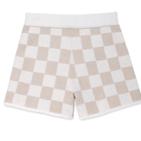 UGG Maliah Knit High Rise Shorts 1138611 Off-White Light Tan L NWT - Picture 3 of 8